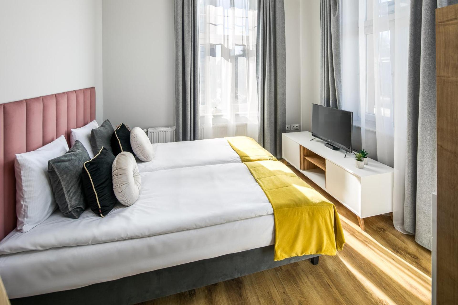 Horizon Park Aparthotel Краков Экстерьер фото